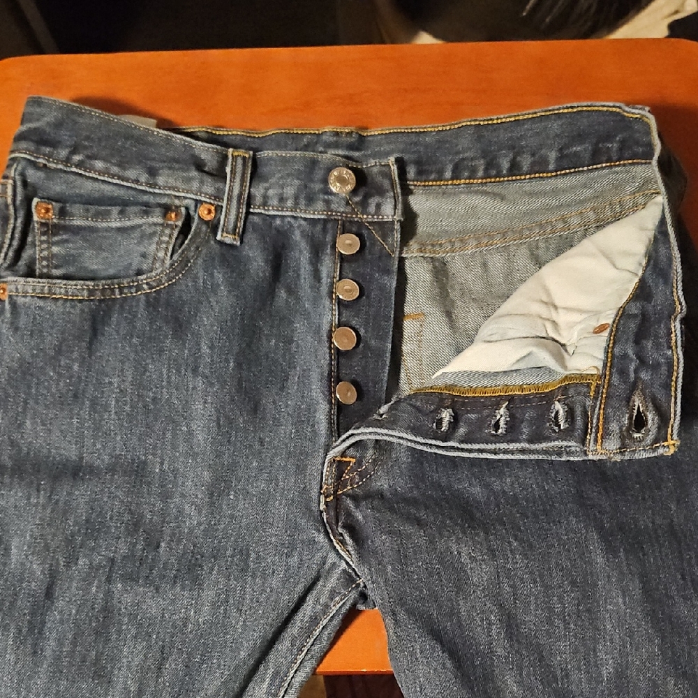Men’s Levi’s 501 Original Button Fly Jeans Dark Blue 31x32 NWT